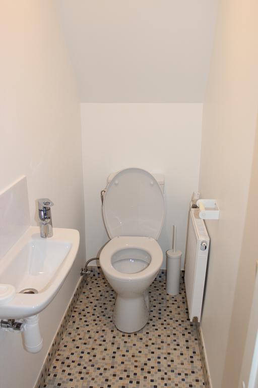 Three-Bedroom Apartment On Peldu 19 รีกา ภายนอก รูปภาพ